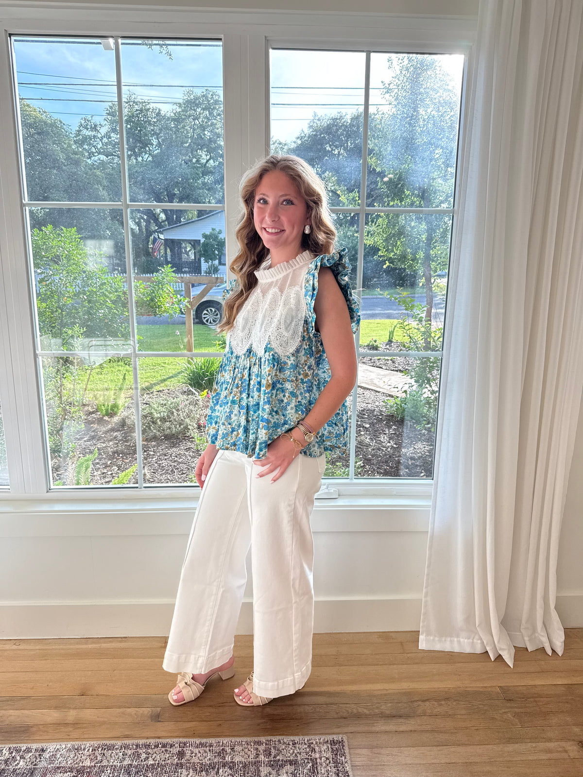 Seaside Bloom Top - White/Blue Mix